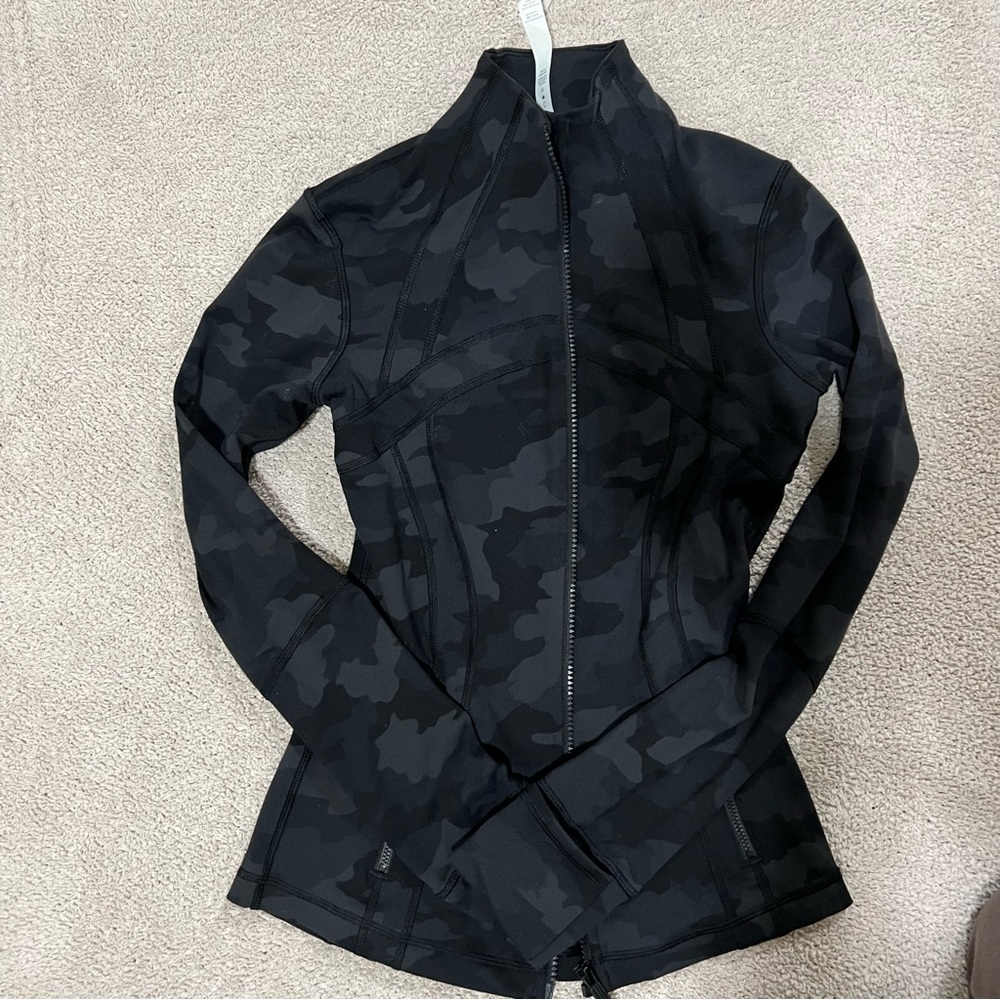 LIKE NEW LULULEMON JACKET
